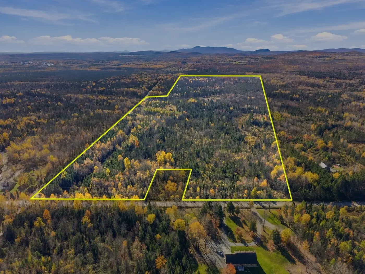 Aerial with the full parcel boundary drawn